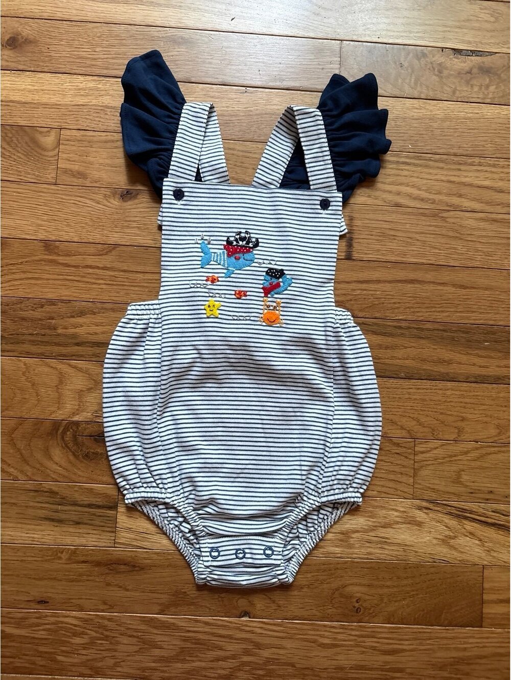 NWT squiggles by Charlie bubble 18m